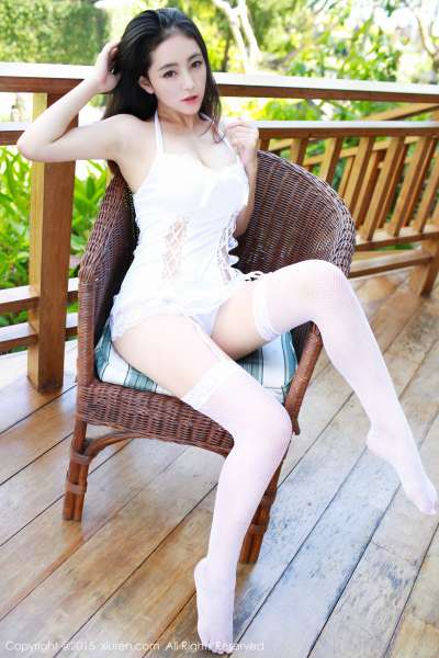 夏茉GIGI-旗袍+白色蕾丝吊袜装性感套图