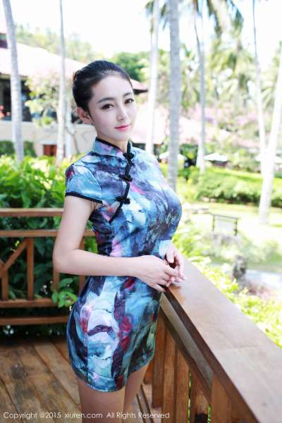 夏茉GIGI-旗袍+白色蕾丝吊袜装性感套图