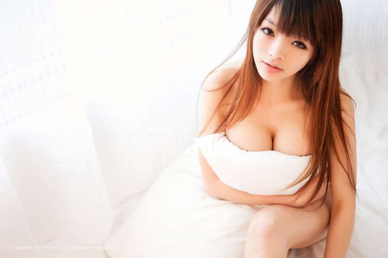 AngelaLee李玲歪歪-珍藏版巨乳写真图集