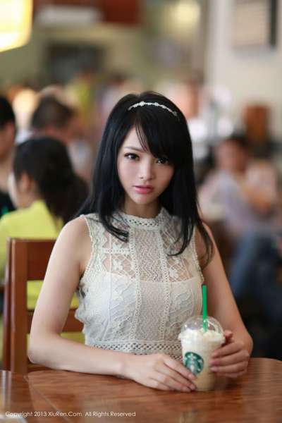 AngelaLee李玲歪歪-珍藏版巨乳写真图集