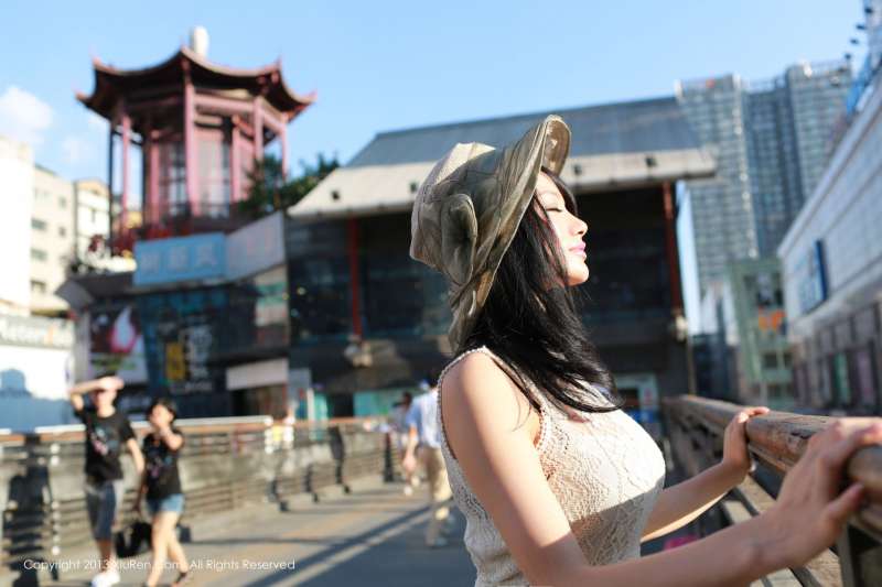 AngelaLee李玲歪歪-珍藏版巨乳写真图集