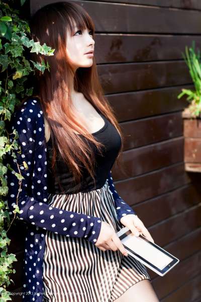 AngelaLee李玲歪歪-珍藏版巨乳写真图集