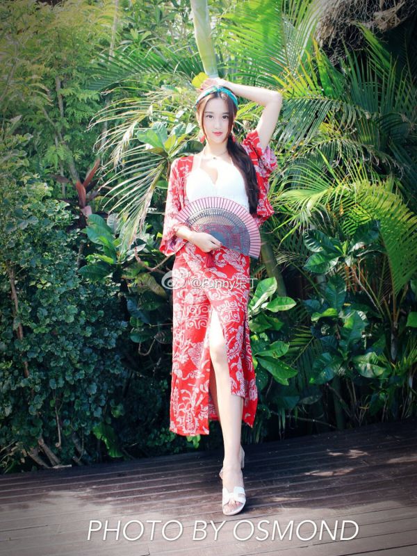 性感模特儿丁晓宜Cindy微私拍写真