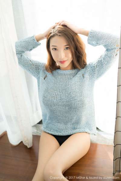 巨乳美女栗子Riz写真套图