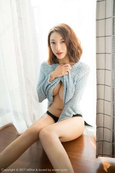 巨乳美女栗子Riz写真套图