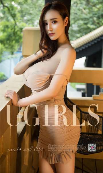 翘臀美女@Vichy-楼台琼影写真套图