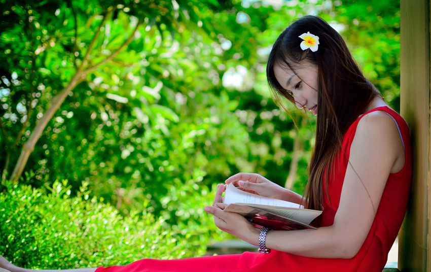 蕾丝内衣美女图长腿美女陈雅漫蕾丝情趣内衣照
