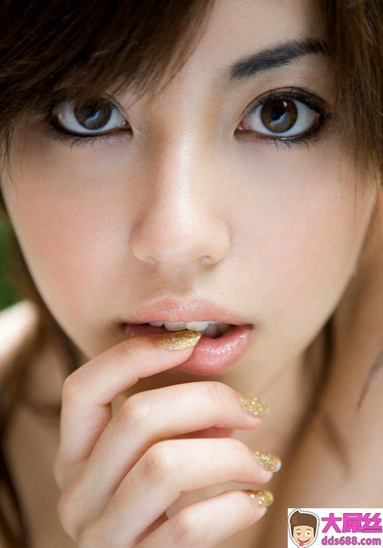 062503横山美雪美乳がそそるスレンダーな体ヌードエロ画像
