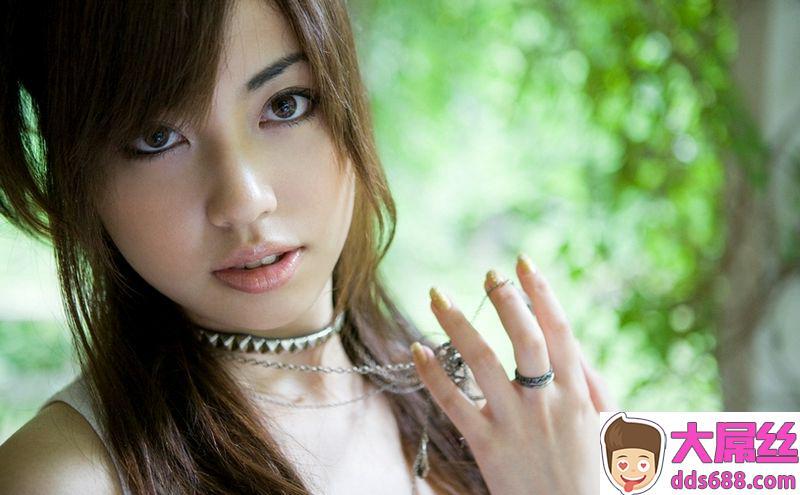 062503横山美雪美乳がそそるスレンダーな体ヌードエロ画像