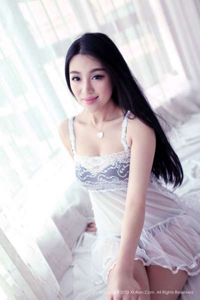 Tiffany小梦-自称D-CUP的巨乳熟女诱惑套图
